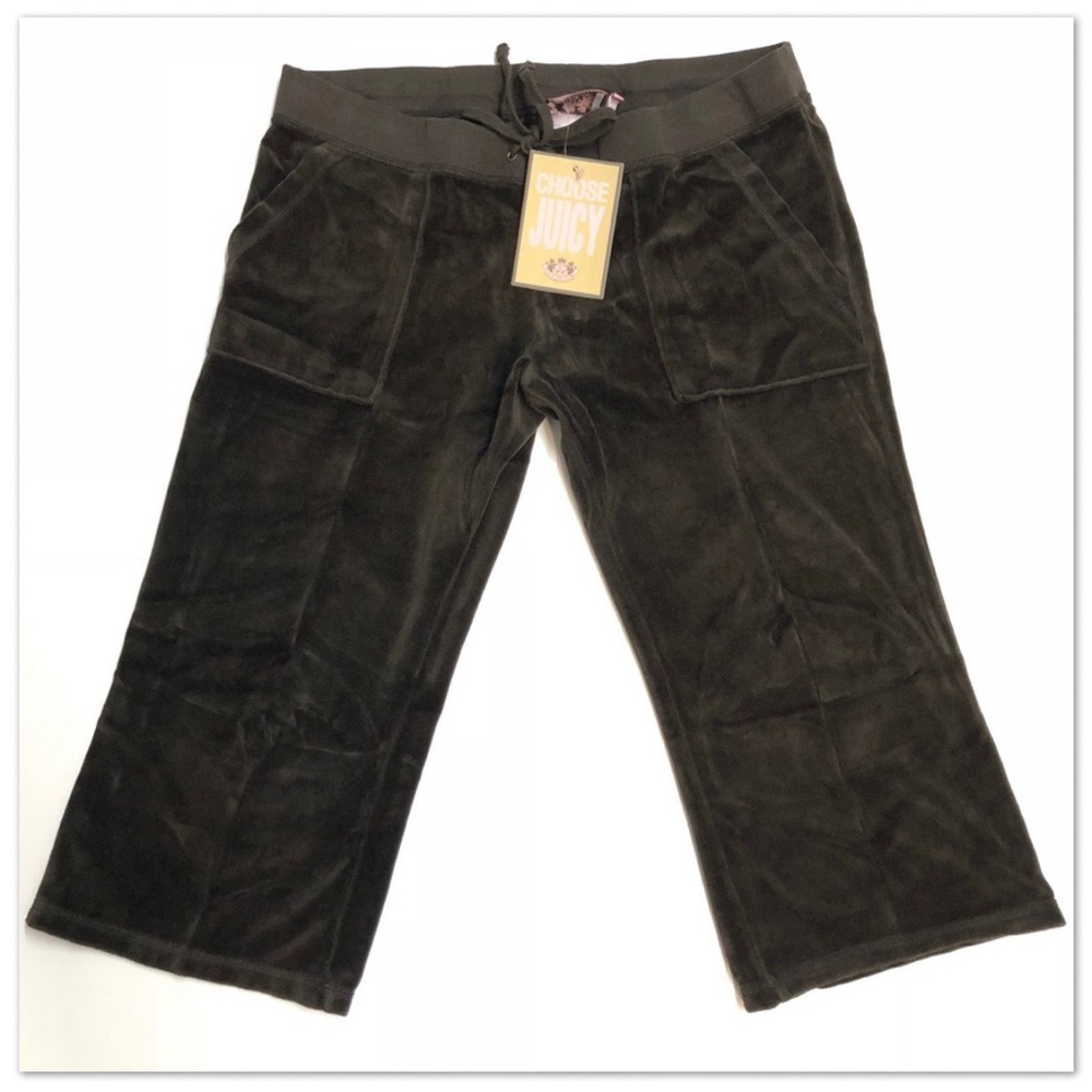 💕Juicy Couture • Cropped Brown Velour Capris💕